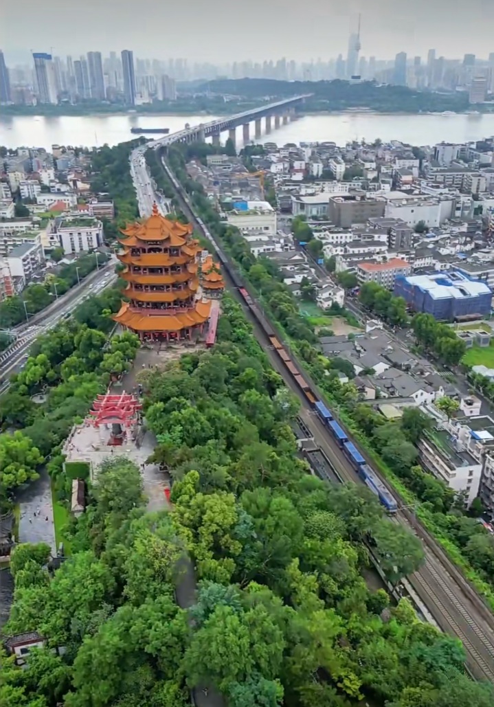武漢市