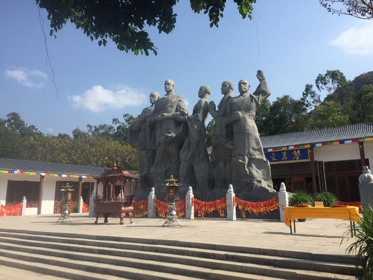 崖州区崖城鎮