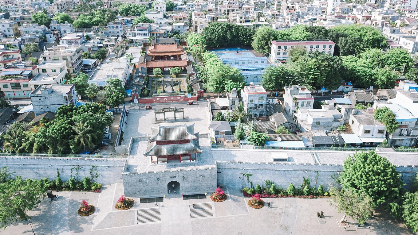 崖州区崖城鎮